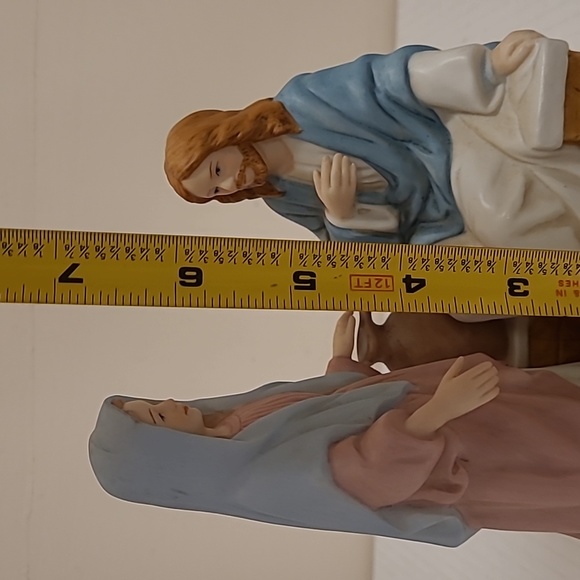 Vintage Home Interior Living Water Figurine - Picture 16 of 16